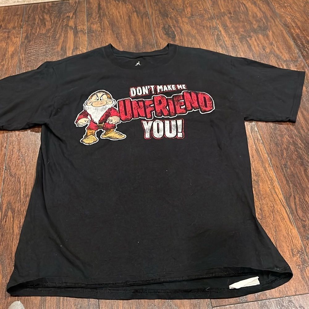 Disneyland Resort - Men's M Short Sleeve T Shirt - Grumpy Unfriend You Disney